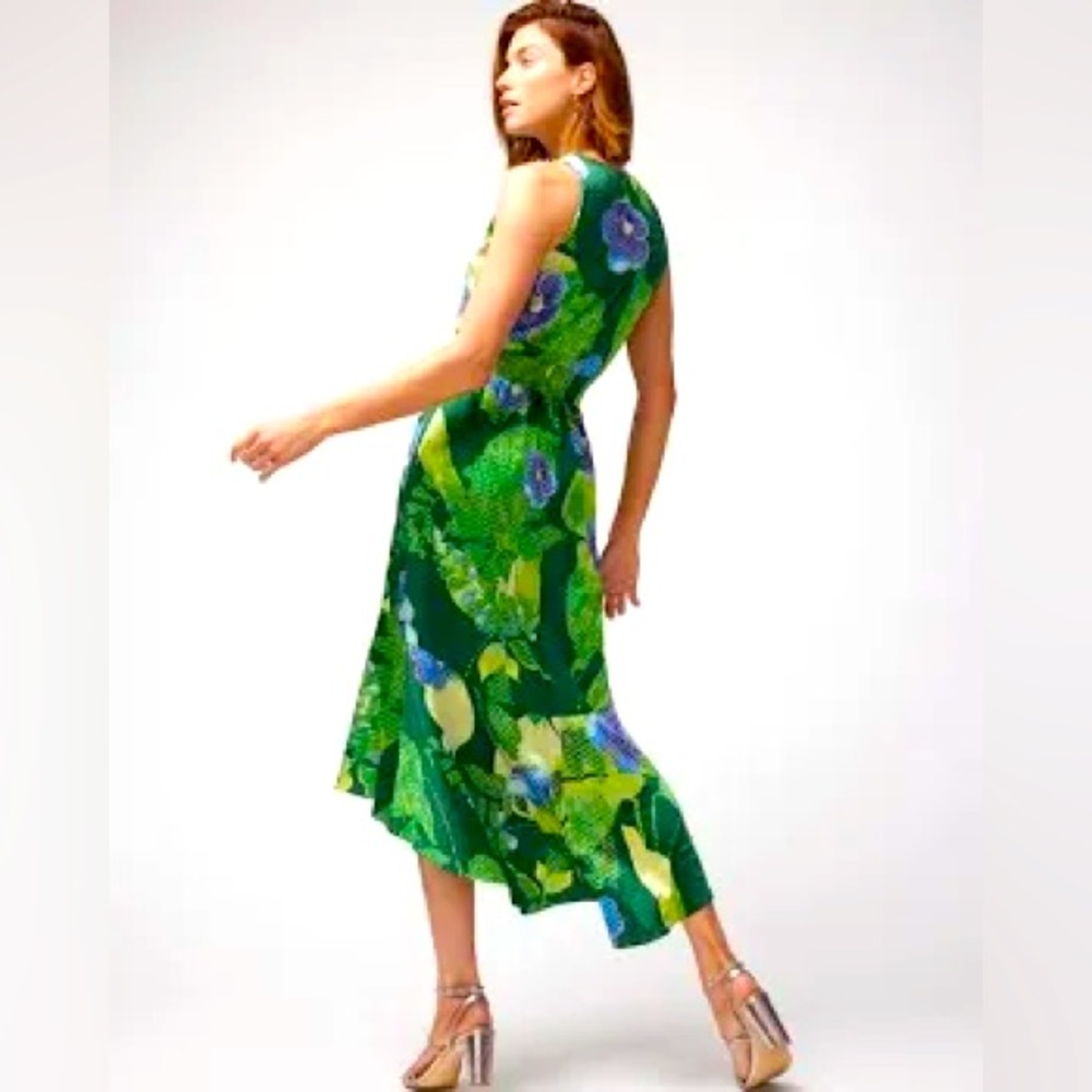 White House Black Market Green Maxi Dress